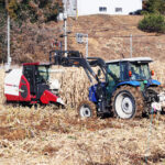 飼料用子実トウモロコシ収穫＆排水性改善実演会を行いました
